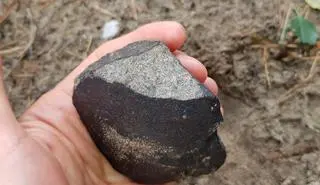 Meteoryt spod Antonina tuż po znalezieniu