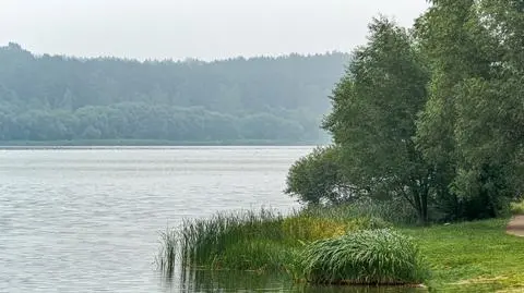 Polskę ogarnie pochmurna, ale ciepła aura. Miejscami popada