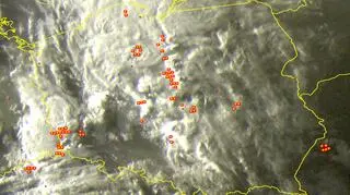 Wyładowania atmosferyczne nad Polską w sobotę, godz. 20.10