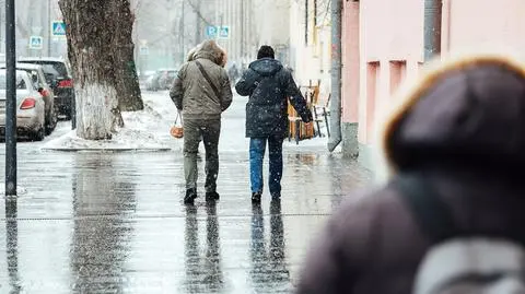 W prognozach opady, wiatr. Będzie ślisko