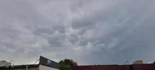 Mammatusy zawisły nad Poznaniem