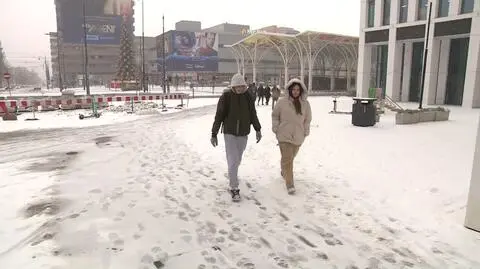 W Łodzi spadł śnieg