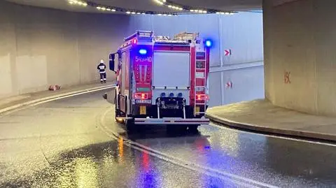 Z powodu ulewy zamknięto tunel pod Zakopianką