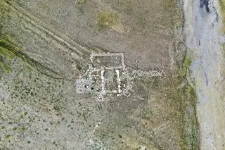 Susza odkryła ruiny starego miasta z połowy XIX wieku