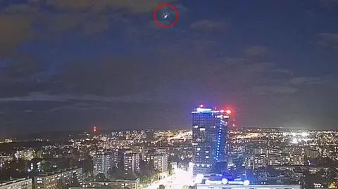 Świetlny ślad rozjaśnił niebo nad Szczecinem. Ekspert tłumaczy, skąd wzięło się to zjawisko