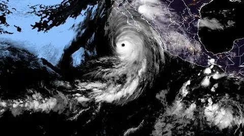 Pierwszy taki huragan od dekad. Hilary idzie na Kalifornię