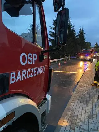Uszkodzony most w miejscowości Barczewko