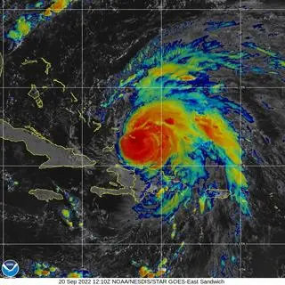 Huragan Fiona na zdjęciu satelitarnym w podczerwieni