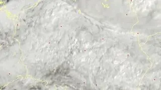 Zdjęcie satelitarne nad Polską, godz. 10:45