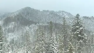 Trzeci stopień zagrożenia lawinowego w Tatrach