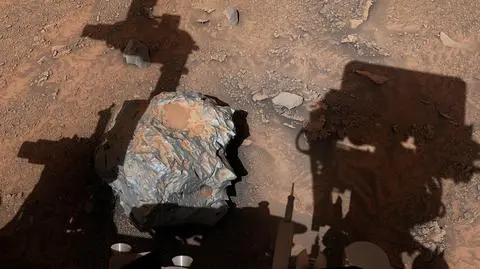 Łazik Curiosity odkrył metalowe "kakao" na Marsie