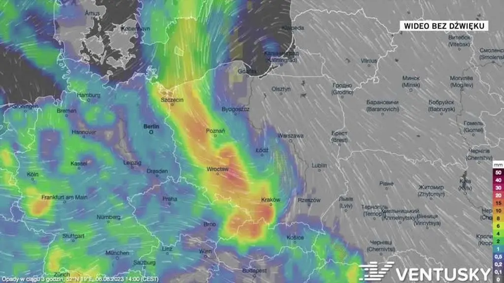Prognozowane opady na niedzielę i poniedziałek