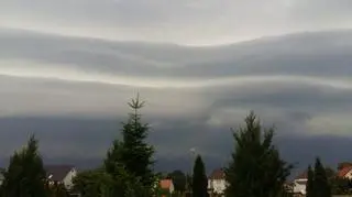 Chmura Arcus nad Łubnianami (woj. opolskie)