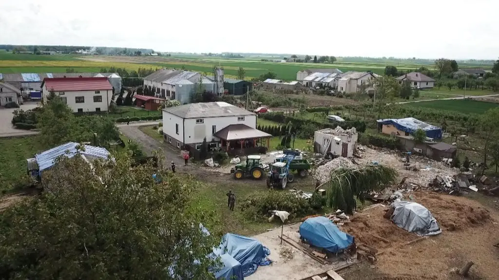 Na Lubelszczyźnie trwa sprzątanie skutków trąby powietrznej