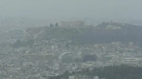 Ateny za brudną zasłoną. Ludzie zgłaszali problemy z oddychaniem