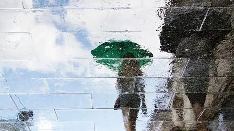 Przydadzą się parasole, będzie grzmiało. Maksymalnie 31 stopni