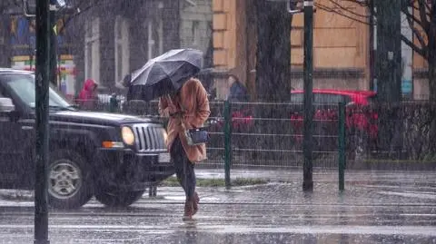 Deszcz, wiatr i chłód. Temperatura miejscami nie przekroczy nawet 10 stopni