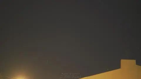 Konstelacja Starlink na niebie