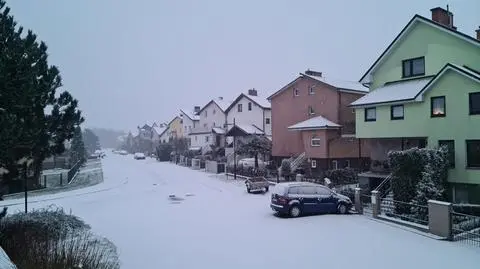 Kołobrzeg, Koszalin, Władysławowo. Śnieg zasypał polskie wybrzeże