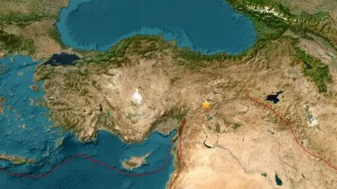 Trzęsienie ziemi w Turcji. Przerażeni ludzie wyskakiwali z okien