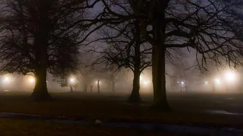Przed nami mglista noc, miejscami z deszczem