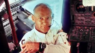 Buzz Aldrin w module księżycowym Apollo 11. Zdjęcie z 20 lipca 1969