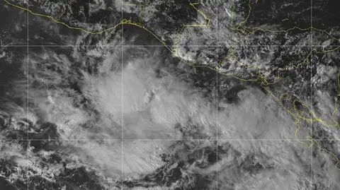 Burza tropikalna Pilar na zdjęciu satelitarnym