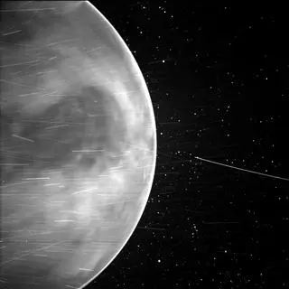 Powierzchnia Wenus widoczna na zdjęciach sondy Parker Solar Probe