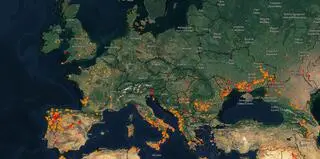 Mapa aktywnych i opanowanych pożarów z dni 16-22.07