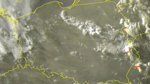 Kłębią się ciemne chmury, grzmi. Gdzie jest burza