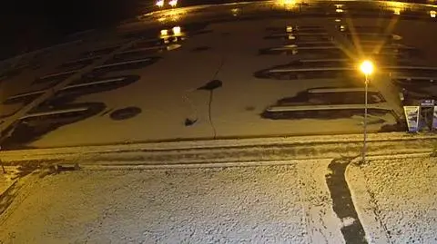Pod mężczyzną załamał się lód