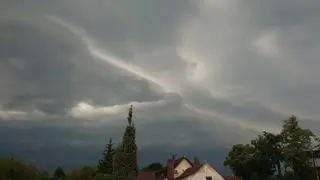 Chmury burzowe nad Opolem