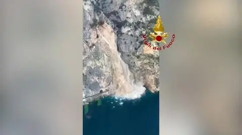 Potężna lawina wpada do jeziora. Zobacz nagranie