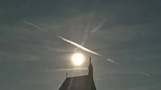 Pełnia śnieżnego księżyca. Oleszna (dolnośląskie)