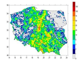 Liczba wyładowań doziemnych na 25 kilometrach kwadratowych – suma dla sierpnia 2022 roku