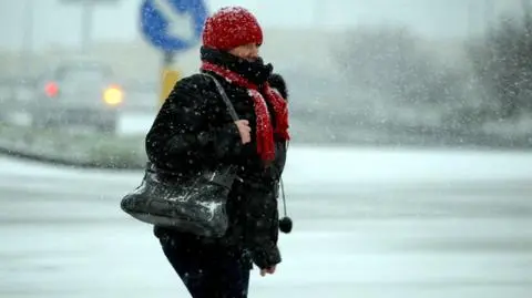 W nocy najwięcej śniegu ma spaść w górach i w centrum
