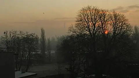 Lokalnie utrzymuje się gęsta mgła