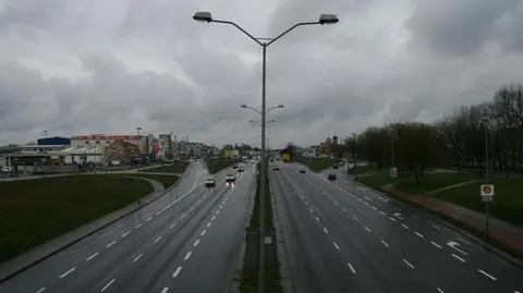 Deszcz i burze utrudnią podróżowanie