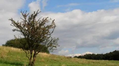 Wschód kraju będzie pogodny, na zachodzie pojawia się frontowe chmury