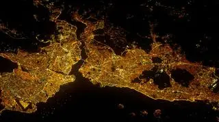 Stambuł nocą 9 sierpnia 2012 roku