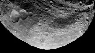 Ciemna strona planetoidy