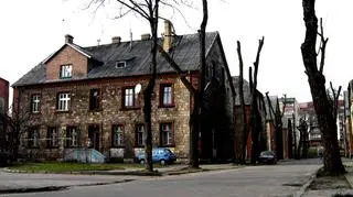 Mieszkańcy informują o uszkodzeniach budynków