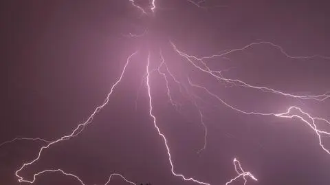 Piorun uderzył w kościół. 16 osób nie żyje, 140 trafiło do szpitala