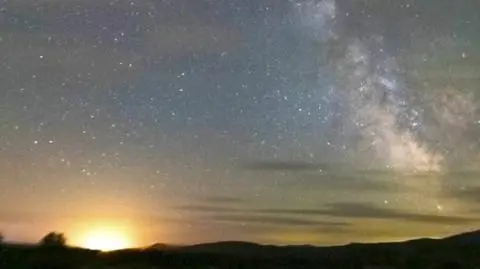 Bieszczady kontra Stany Zjednoczone. Gdzie Droga Mleczna wygląda piękniej?