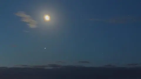 Spotkanie planet i Księżyca. Po deszczu gwiazd nadchodzi koniunkcja