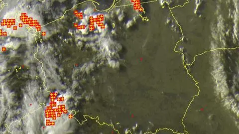 Burze z silnym wiatrem nad Polską