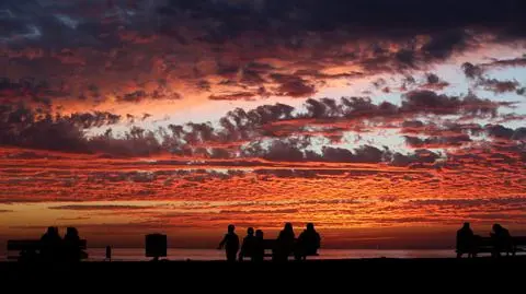 Malowniczy zachód słońca w Strefie Gazy
