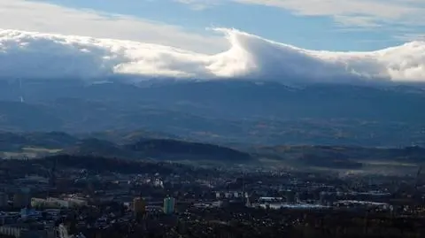 Wał fenowy "obracał się" nad Karkonoszami