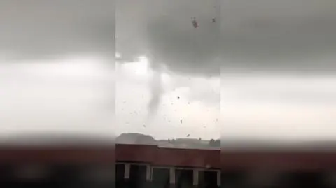 Trąba powietrzna to rzadkie zjawisko