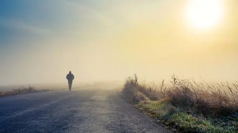 Rano na południu jazdę utrudnią gęste mgły